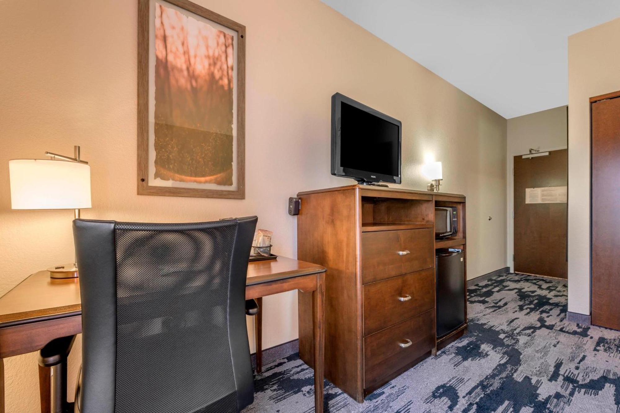 Fairfield Inn & Suites By Marriott Slippery Rock Ngoại thất bức ảnh